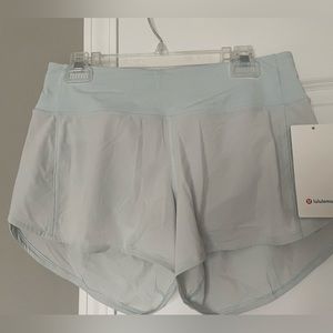 NWT lululemon Speed Up Mid-Rise 4” short- lined, size 8, color Ocean Air
